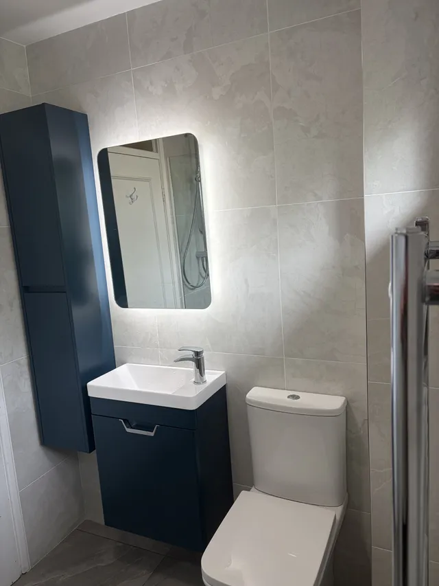 Toilet in a KB Tiling bathroom renovation